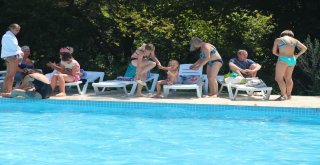 Ulupınar Sıcaktan Bunalanların Akınına Uğruyor