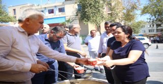 Serik Belediye Başkanı Çalıktan Vatandaşa Aşure İkramı