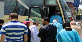 Suriyeli Hacı Adayları Mekkeye Ulaşmaya Başladı