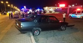 Kaza Yapınca Aracına Çarpan Motosikletteki Şahıslar Akrabası Çıktı