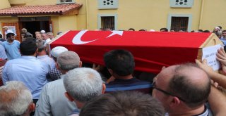 Yıldırım Düşmesi Sonucu Hayatını Kaybeden Genç Savcı Son Yolcuğuna Uğurlandı