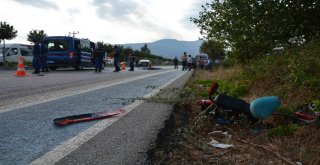 Otomobilin Çarptığı Elektrikli Bisiklet Sürücüsü Öldü