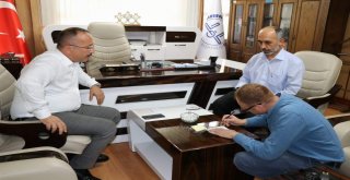 Siirtte İlk Kurban Bağışı Vali Atikten