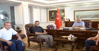 Minikler Başkan Büyükkılıçı Ziyaret Etti