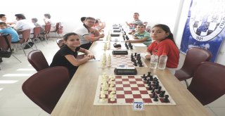 Enezde Uluslararası Satranç Turnuvası Devam Ediyor