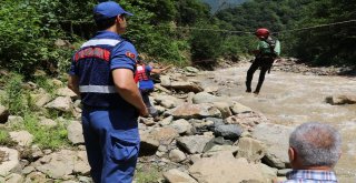 Rizede Şiddetli Yağıştan En Fazla Etkilenen Muradiye Beldesi Havadan İşte Böyle Görüntülendi