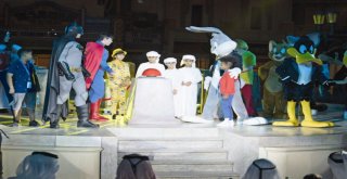 Dünyanın En Büyük Kapalı Eğlence Merkezi Açıldı