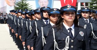 Yozgat Pomemde Mezuniyet Sevinci