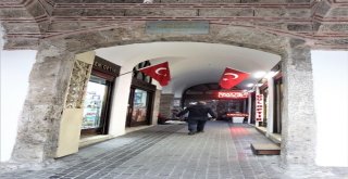 (Özel Haber) Bursada Tarihi Hanı Cezaevine Çevirdiler