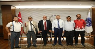 Başkan Çelik: “Şehre Fayda Sağlayanların Yanındayız”