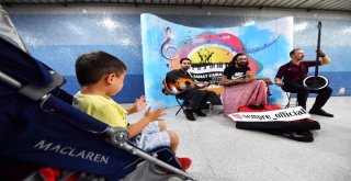 Sanatın Ve Sanatçıların Yeni Adresi Metrolar Oldu