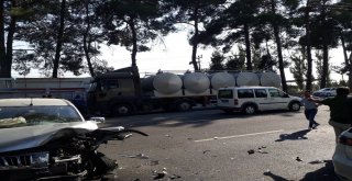 Zincirleme Kazada 7 Araç Birbirine Girdi; 1 Ölü, 7 Yaralı