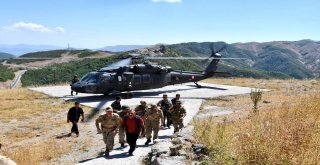 Vali Sonel, Terörle Mücadelede Nöbetteki  Kahramanlarla Bayramlaştı