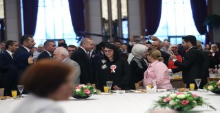 Cumhurbaşkanı Erdoğan Şehit Yakınları Ve Gazileri Ağırladı