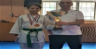 Bursalı Karatecilerden Büyük Başarı