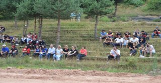 En Yavaş Motosiklet Olabilmek İçin Yarıştılar