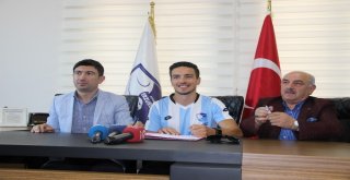 Bb Erzurumsporun İlk Transferi Leo İmzayı Attı