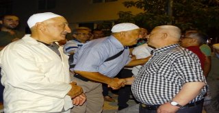 Hisarcıkta Hac Kafilesi Kutsal Topraklara Dualarla Uğurlandı