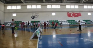 Çocuklar Kuran Kursunda Hem Öğreniyor Hem De Spor Yapıyor