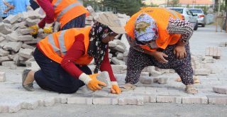 Yolları Parke Taşıyla Dantel Gibi İşlediler