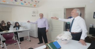 Başkan Kamil Saraçoğlu, Hafizeleri Ziyaret Etti