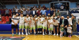 Basketbol Adamları Derneğinden Başkan Ergüne Onur Ödülü