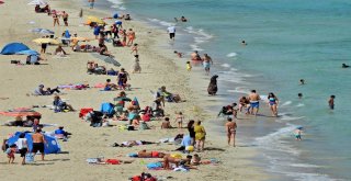 Çeşme, Eylül Ayında Da Dopdolu Ve Hareketli