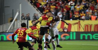 Spor Toto Süper Lig: Göztepe: 2 - Beşiktaş: 0 (Maç Sonucu)