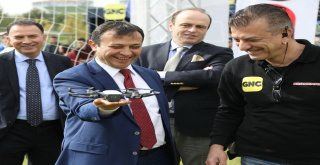 Rektör Çalış Güzfest 2018De Öğrencilere Eşlik Etti