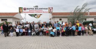 Hayvanseverler Barınağı Gezdi