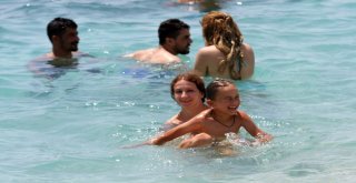 Alanyada Plajlar Tıklım Tıklım