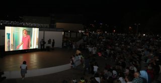 Bigada Aile Arasında İle Sinema Günleri Başladı