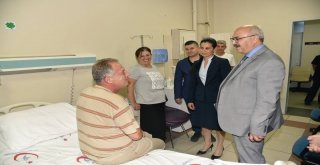 Vali Köşger, Kalp Krizi Geçiren Başkan Büyükyapıcıyı Ziyaret Etti
