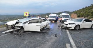 Antalyada 6 Araç Birbirine Girdi: 11 Yaralı