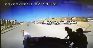 (Özel Haber) Otobüs Şoförü Kalp Krizi Geçiren Yolcuyu Acil Servise Götürdü