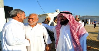 Çadır Kentte Bayram Namazı