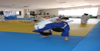 Geleceğin Judocuları Osmangazide Yetişiyor
