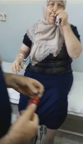 Akrebin Soktuğu Parmakta Yüzük Takılı Kaldı