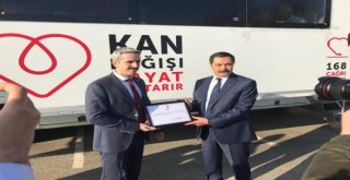 Anfa Personelinden Türk Kızılayına Kan Bağışı