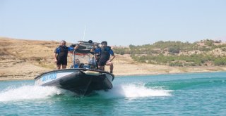 (Özel) Kurbağa Adamlar Su Altındaki Suçları Aydınlatıyor