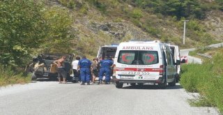 Antalyada Turistleri Taşıyan Safari Cipi Kaza Yaptı: 1 Ölü, 5 Yaralı