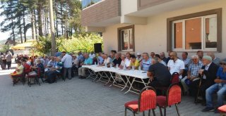 Gülüç Belediyesi Mezarlıklarda Kuran-I Kerim Okuttu