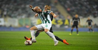 Spor Toto Süper Lig: Bursaspor: 0 - Beşiktaş: 0 (İlk Yarı)