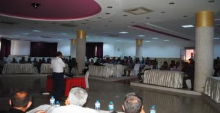 Seracılar Domates Güvesine Karşı Bilgilendirildi