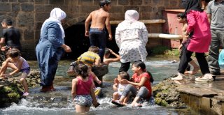 Sıcaktan Bunalanlara Su Tankerli Çözüm