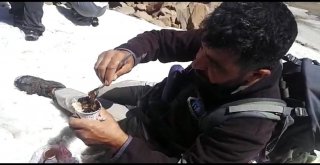 Dağcıların 5 Bin 58 Rakımlı Süphan Dağında Karlı Pekmez Keyfi