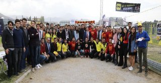 Rektör Çalış Güzfest 2018De Öğrencilere Eşlik Etti