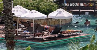 Antalyanın 14 Milyon Turist Hedefini Sonbahar Rakamları Belirleyecek
