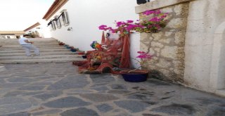 Öğrenciler Sahil Ve Denizden Topladığı Atıkları Sanat Eserine Dönüştürdü