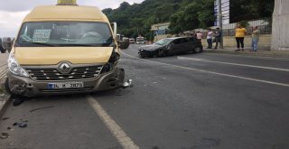 Tarabyada Minibüs Ve Otomobil Kafa Kafaya Çarpıştı